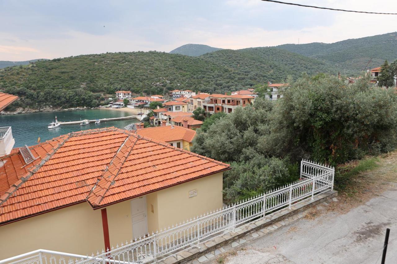 Island Boutique Apartments Пиргадикия Екстериор снимка