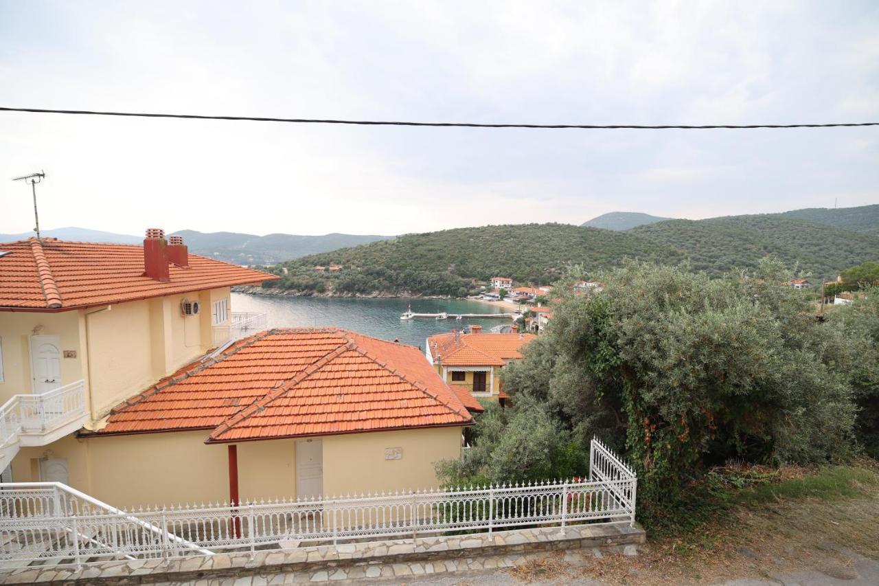 Island Boutique Apartments Пиргадикия Екстериор снимка