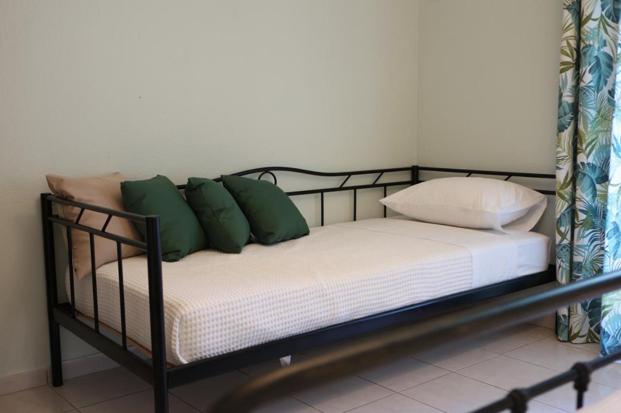 Island Boutique Apartments Пиргадикия Екстериор снимка